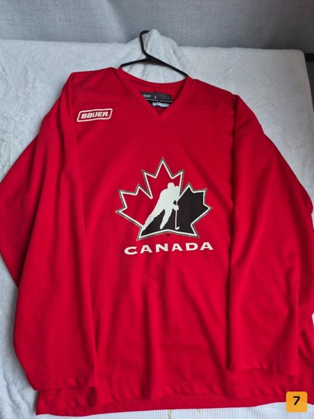 Bauer Hockey Jersey Size L Red